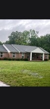 Building Photo - 4765 Covington Pike