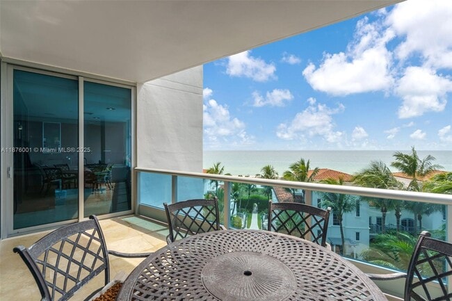 Building Photo - 5959 Collins Ave