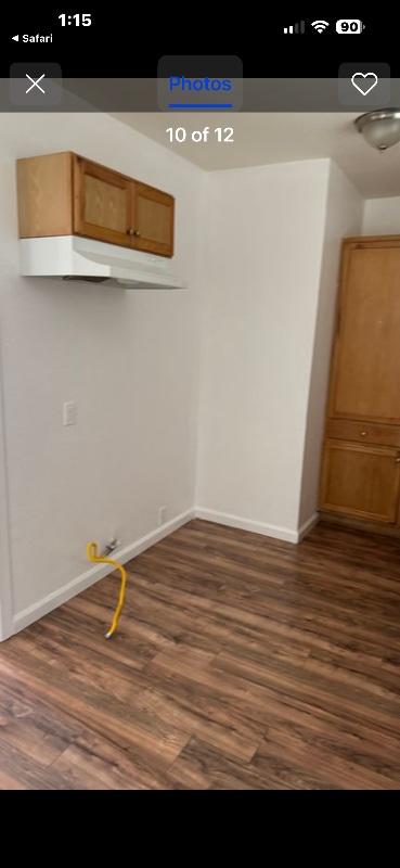 Building Photo - 8619 Bennett Ave