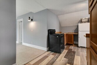 Building Photo - 1318 Clover St