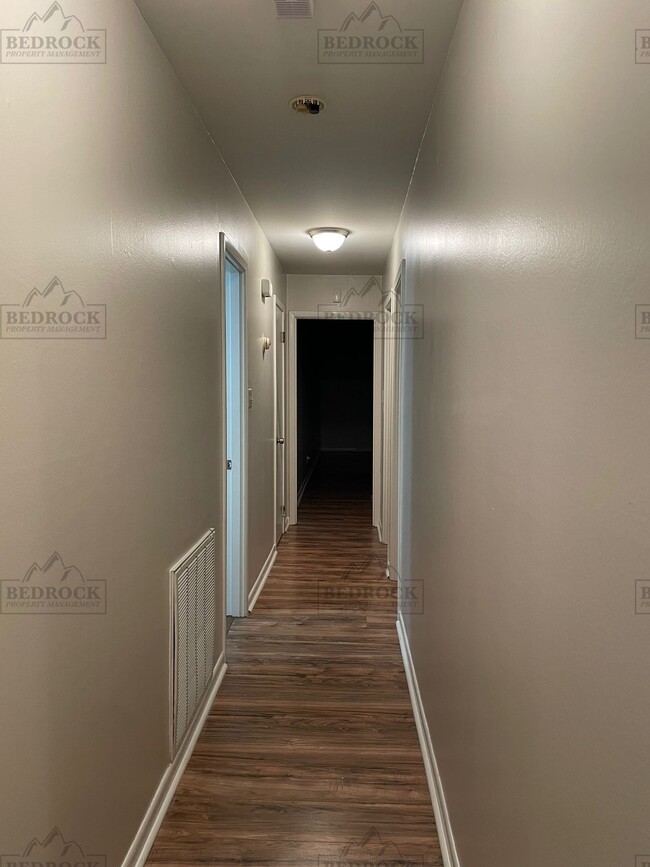 Building Photo - 10002 Lily Flagg Cir SE