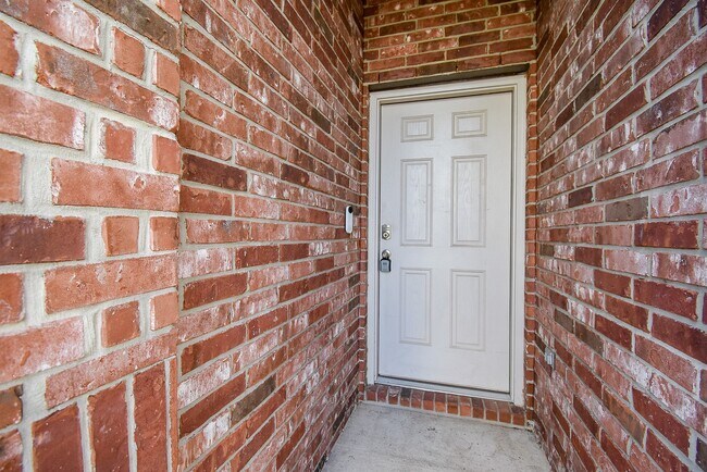 Foto del edificio - 5530 Redwood Summit Ln