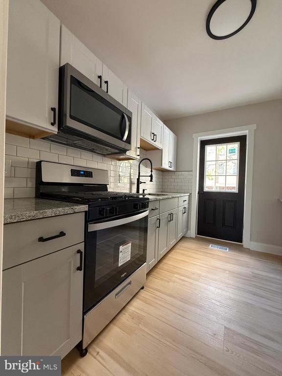 Foto del edificio - 1263 S Merrimac Rd