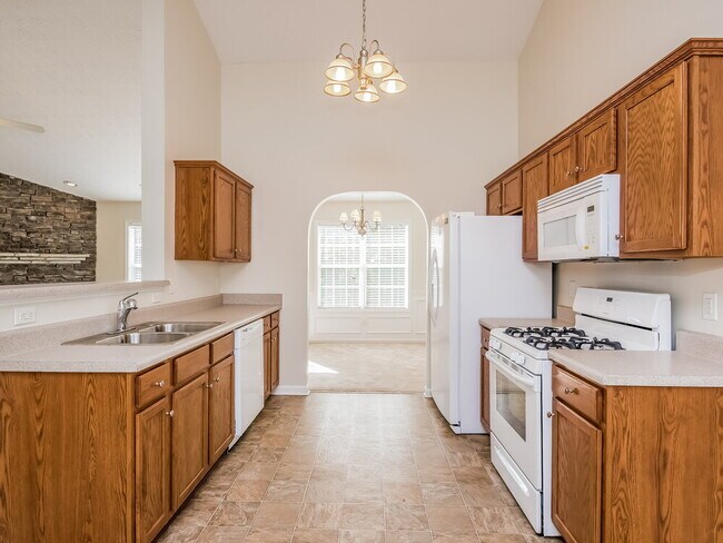 Building Photo - 216 Overlook Dr