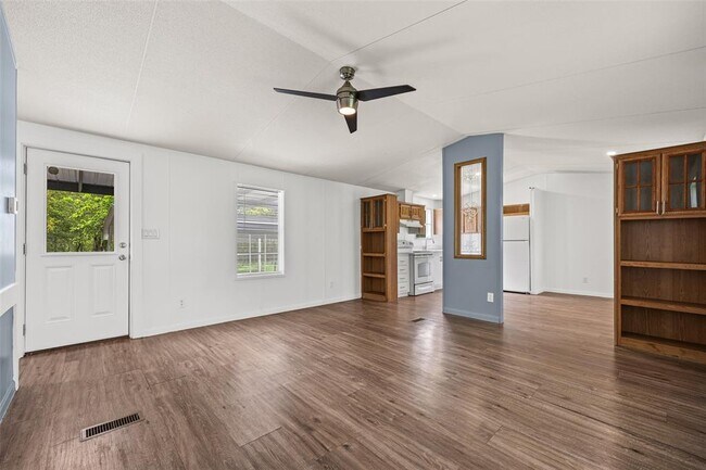 Foto del edificio - 184 Oak Forest Ct