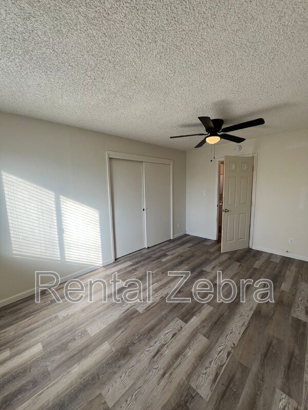 Foto del edificio - 552-556 W. Main St