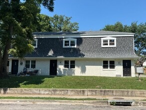 Building Photo - 713 N 6th St