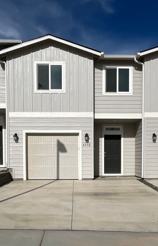 Primary Photo - Brand New Townhome!