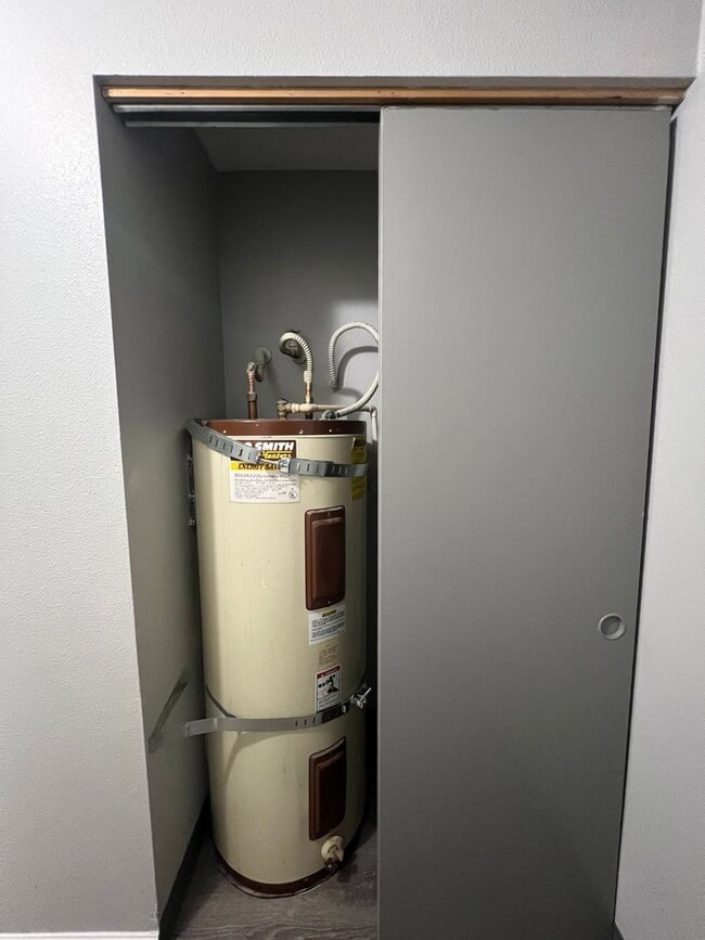 Interior Photo - Rosewood Apartments