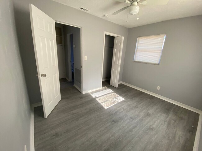 Building Photo - Welcome Home!!!