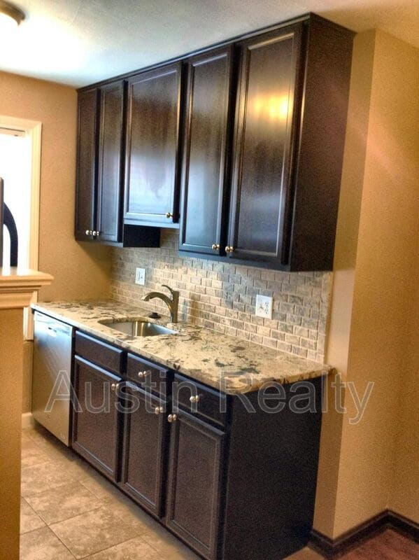 Building Photo - 1035 Claytonia Terrace