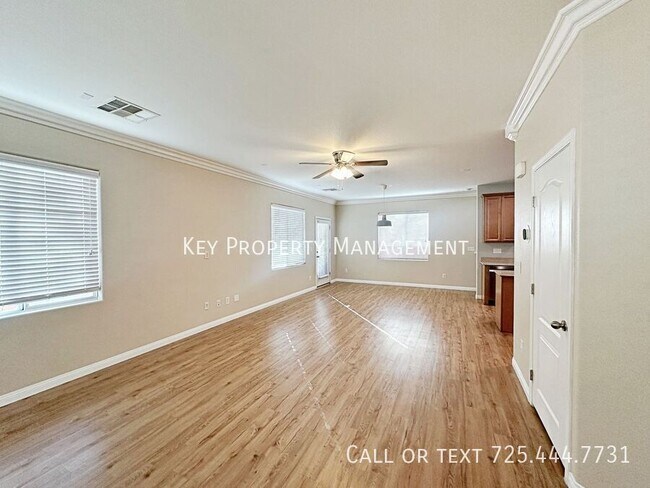 Foto del edificio - 4 BEDROOM HOME LOCATED IN CENTENNIAL HILLS