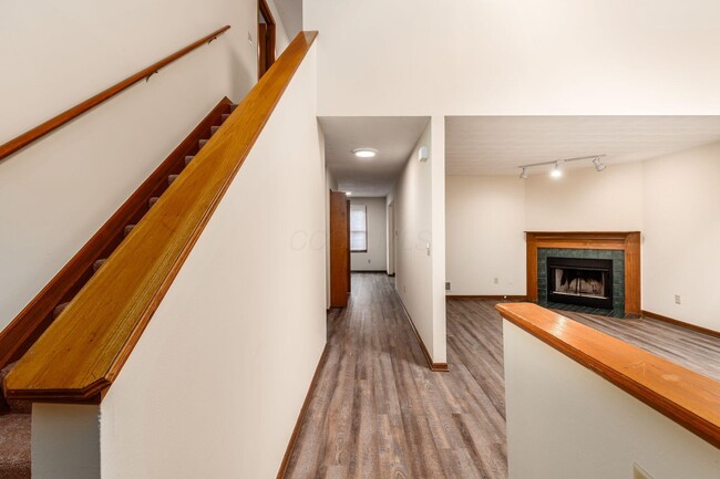 Building Photo - 8287 Talia Ct