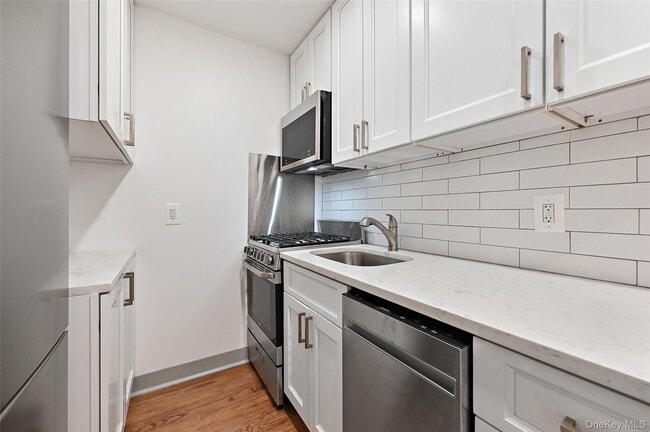 Building Photo - 5823 Fieldston Rd