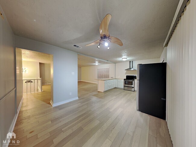 Foto del edificio - 15218 Tresch Ln