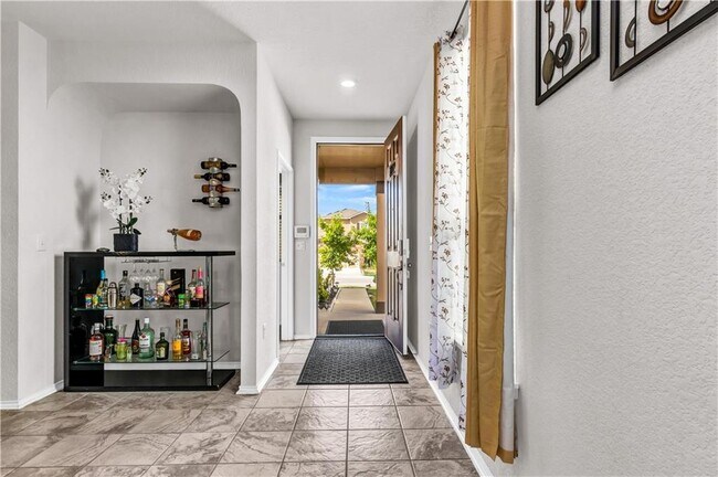 Building Photo - 702 Screech Owl Dr