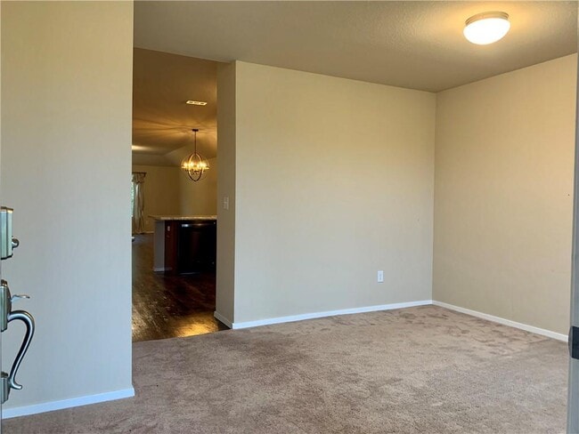 Building Photo - 7851 Bridgegate Ave