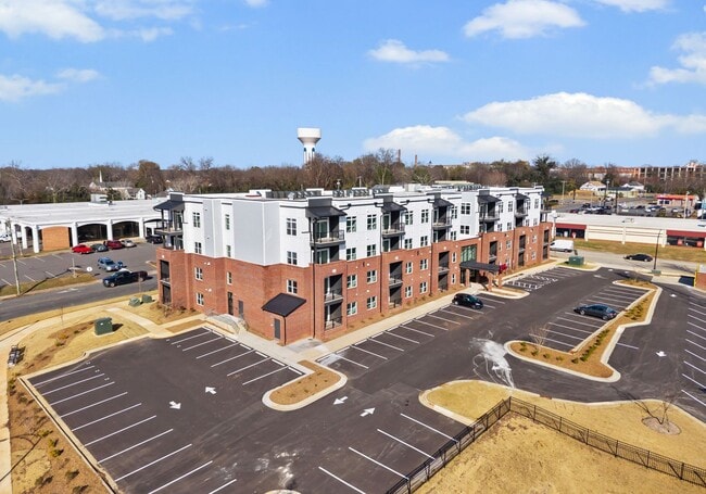 Building Photo - Beautiful NEW 2-Bed, 2- Bath Apartment in Rock Hill!