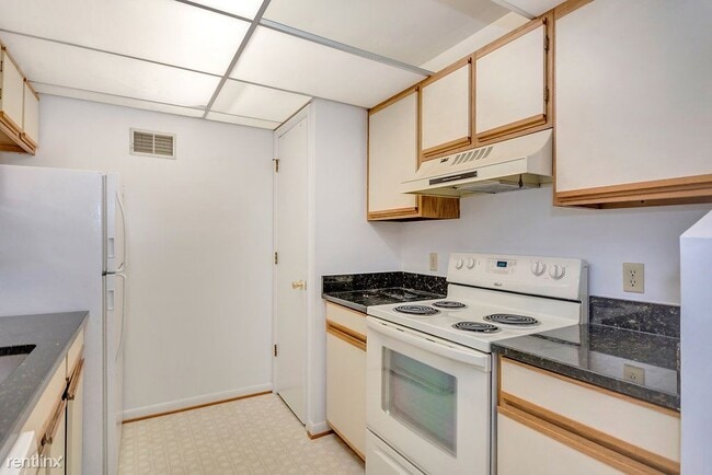 Foto del edificio - 2 br, 2 bath House - 123-12 Turtle Creek Rd