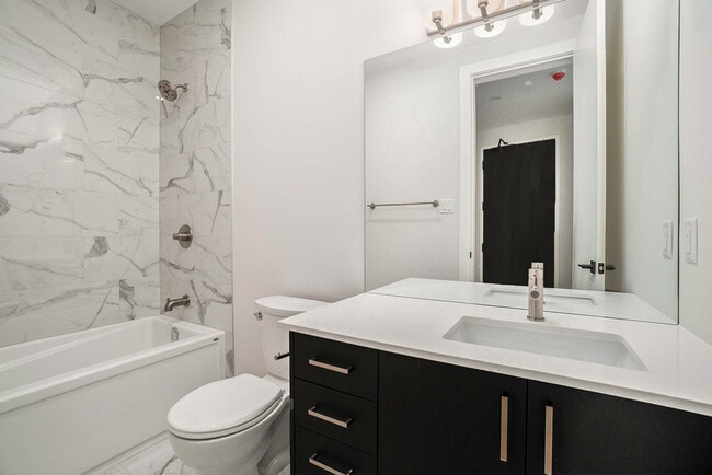 Building Photo - 404 Eden Av