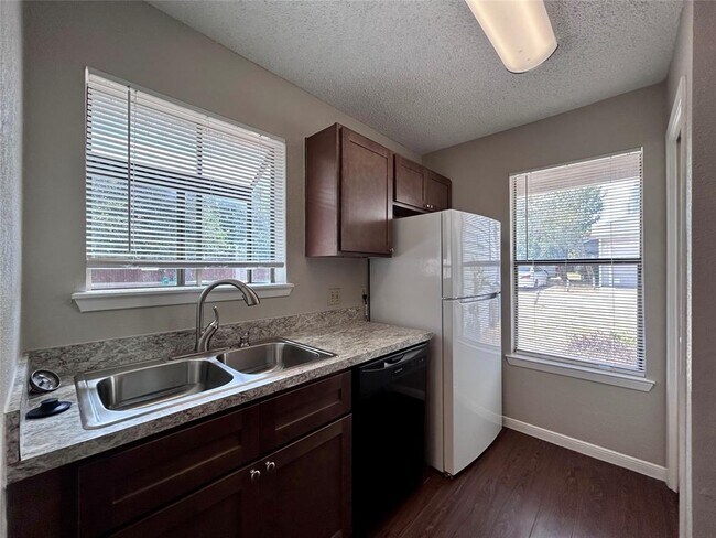 Building Photo - 8900 Schick Rd