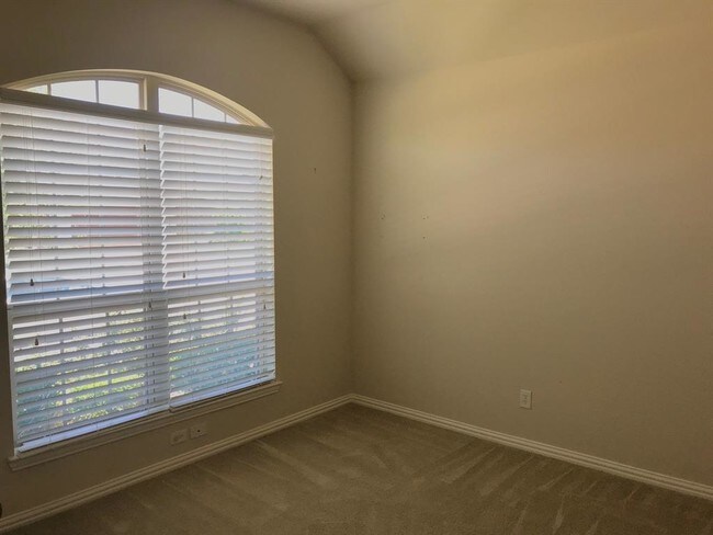 Foto del edificio - 2712 Cole Castle Dr