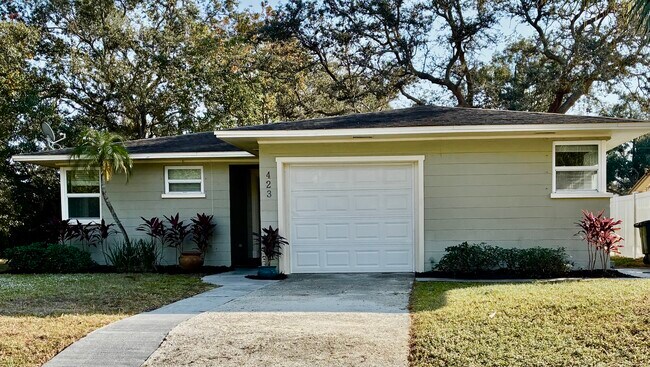 Foto del edificio - 423 Wildwood Way