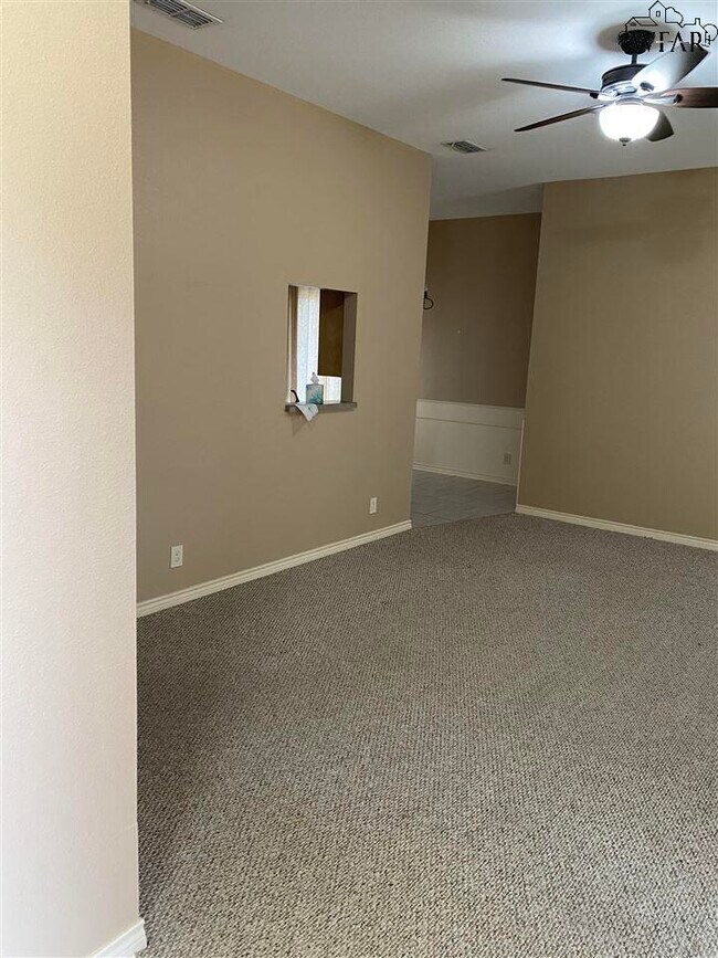 112 Stonebridge St, TX 76354 House Rental in