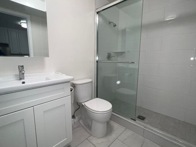 Photo - 131-133 Rolph Street Apartment