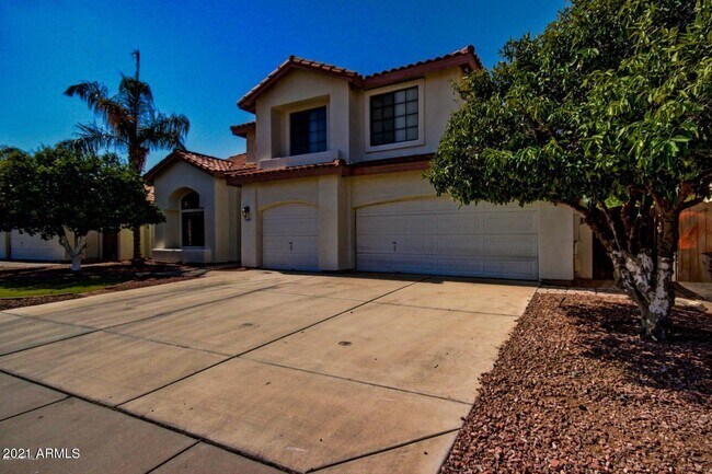 Building Photo - 5353 W Bloomfield Rd