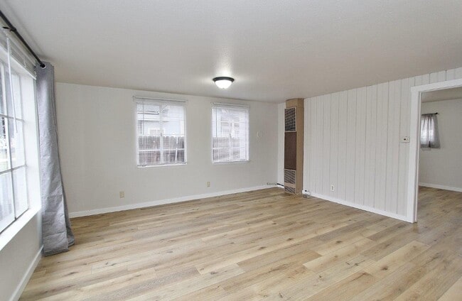 Foto del edificio - 812 S Washington Ave