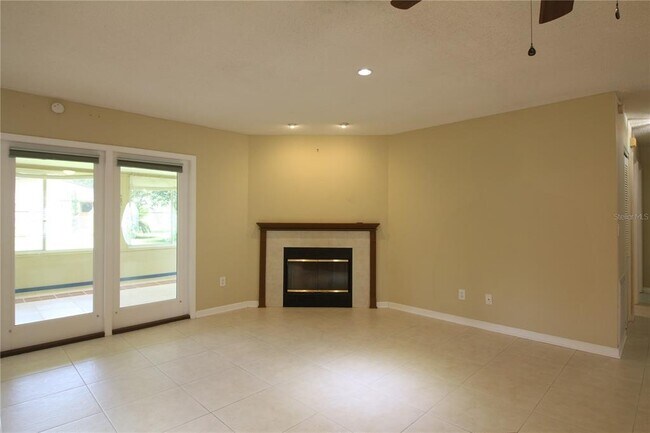 Building Photo - 1311 Glenview Ln