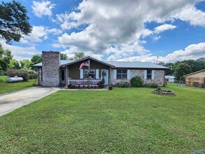 Building Photo - 247 Snow Dr