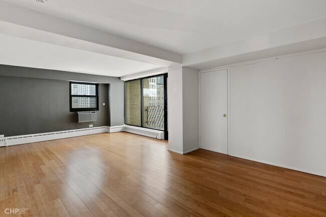 Foto del edificio - 6030 N Sheridan Rd