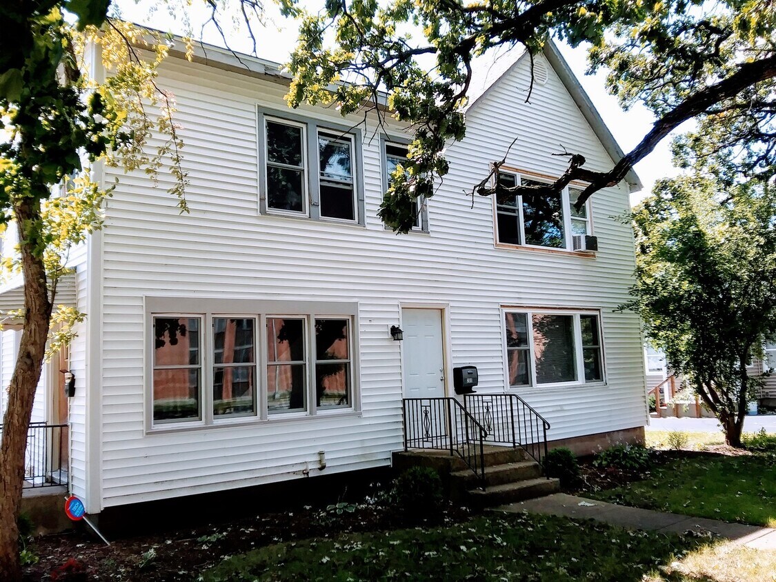 Foto principal - 200 Slocum Lake Rd