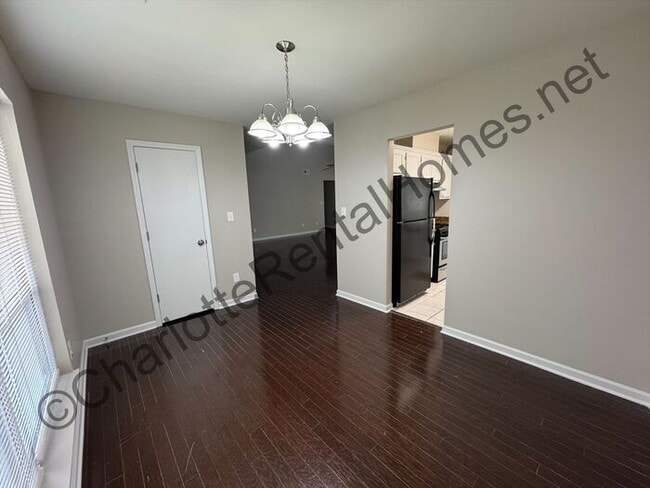 Foto del edificio - Move-In Ready 3BR/2BA Home with Garage in Mint Hill