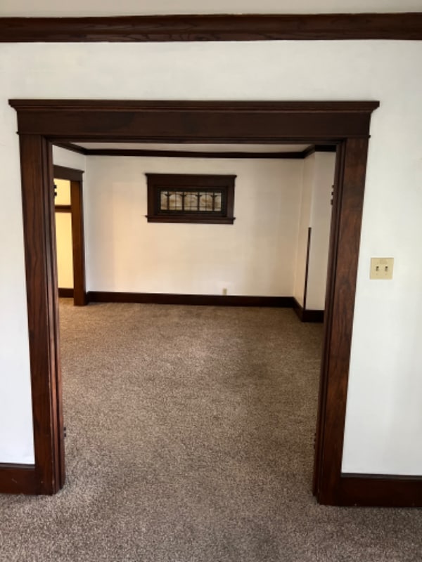 3640 E Cudahy Ave Unit Lower, Cudahy, WI 53110 Room for Rent in