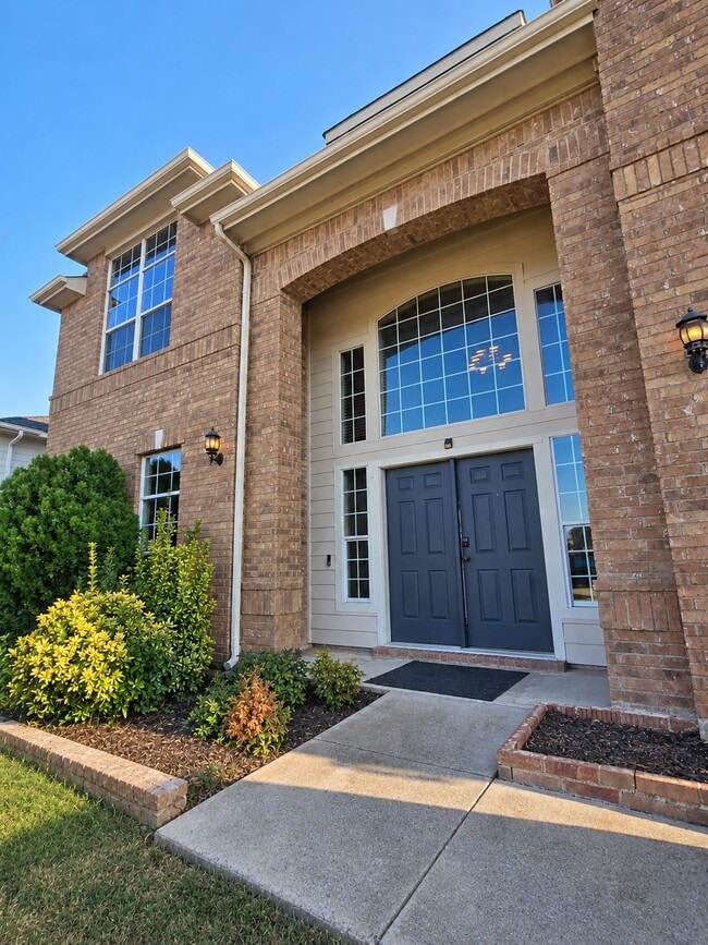 Building Photo - 605 Tripp Tr