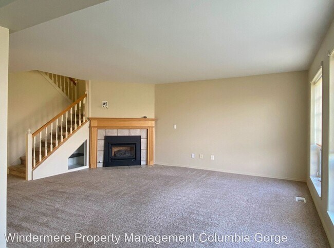 Building Photo - 3 br, 2 bath House - 275 Lone Pine Lane