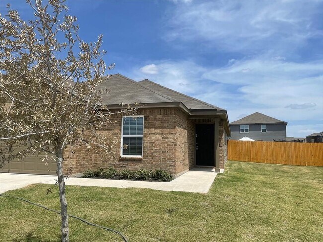 Building Photo - 16440 Farmhouse Ln