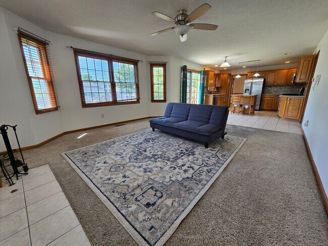 Foto del edificio - Beautiful 4 bedroom home in Normal!