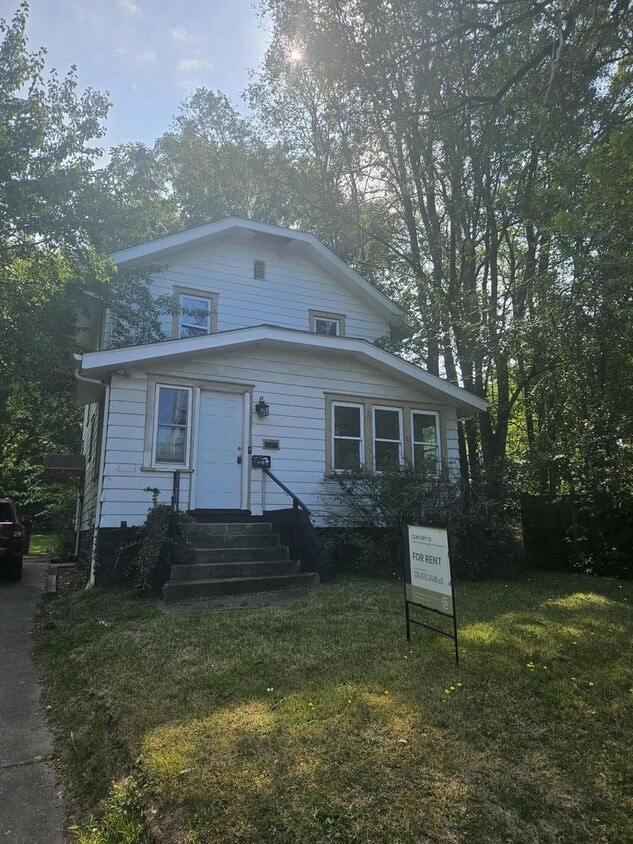 Foto principal - 669 Inman St