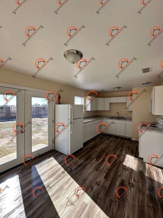 Foto del edificio - 3 Bed 2 Bath - Close to Clovis High
