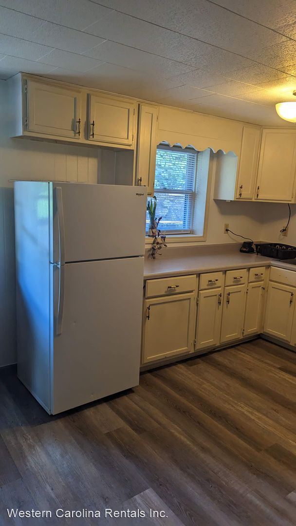 Foto del edificio - 1 br, 1 bath House - 107 Magnolia St. Apar...
