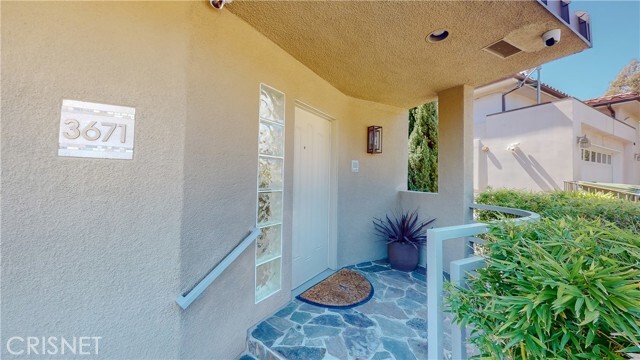 Building Photo - 3671 Alta Mesa Dr