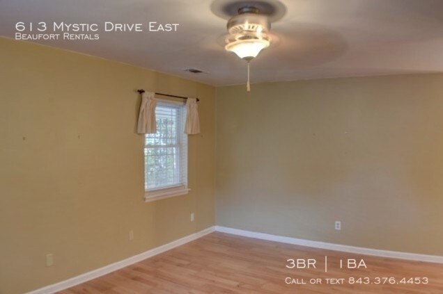 Building Photo - 613 Mystic Drive East