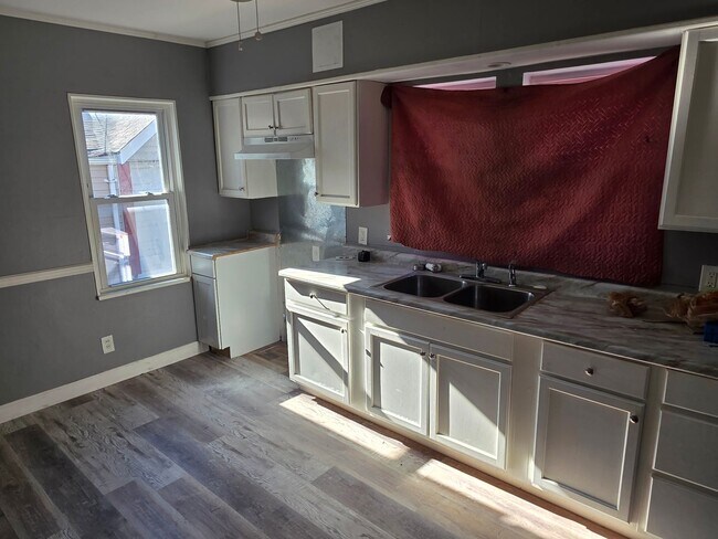 Foto del edificio - LIMITED TIME**NO APPLICATION FEE**1/2 OFF DEPOSIT**