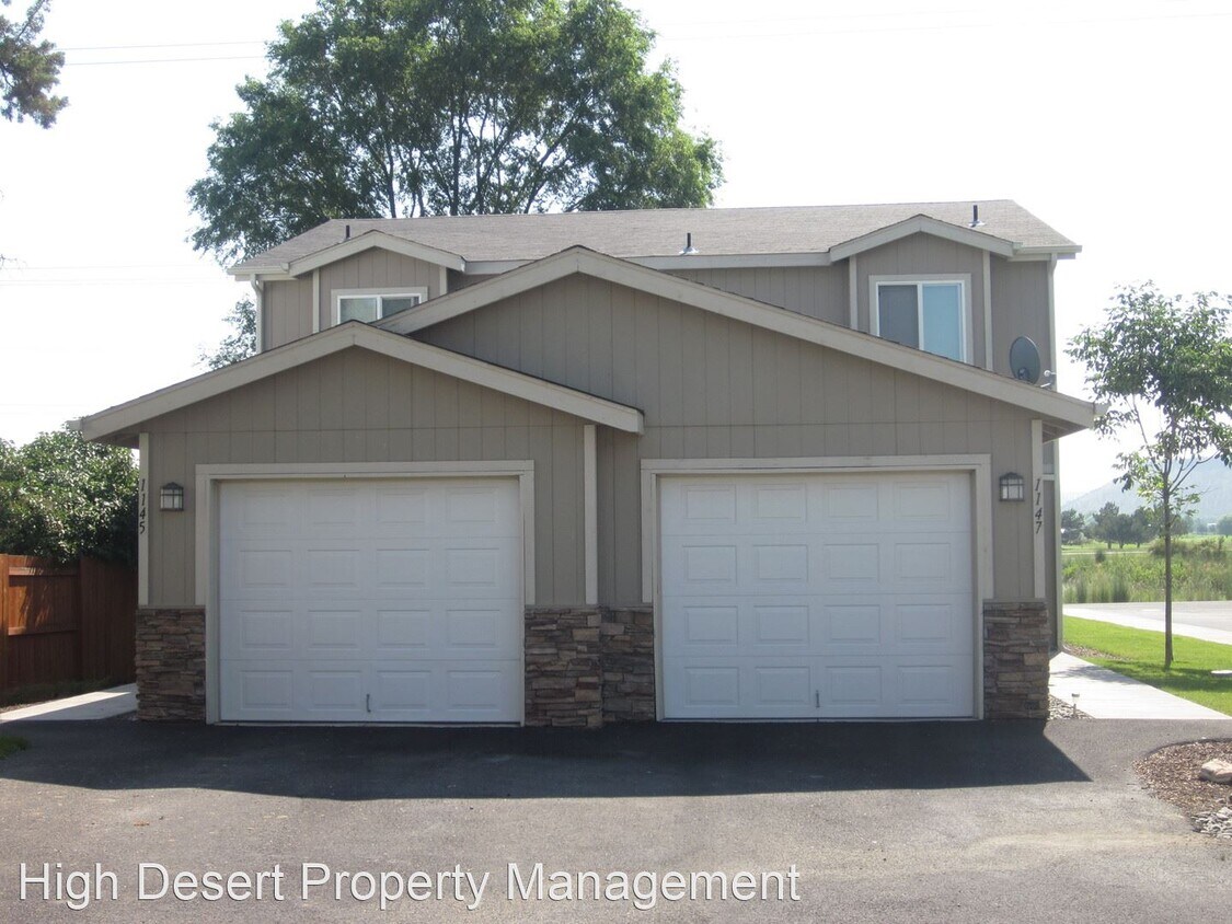 Primary Photo - 592-1191 S Cliffside Ln