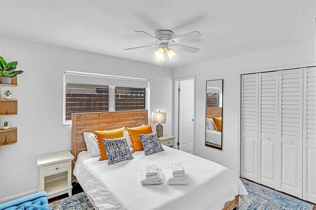 Foto del edificio - 4633 SW 28th Ave