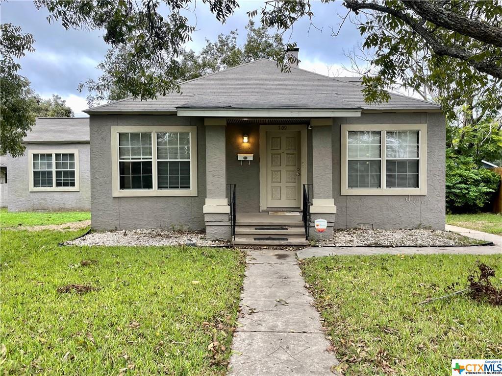 709 E Krezdorn St, Seguin, TX 78155 House Rental in Seguin, TX